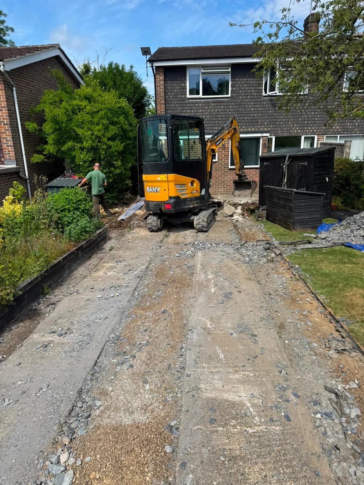 Rebuilding and compacting the sub-base